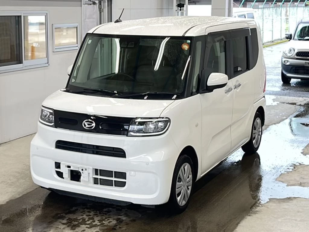 Daihatsu Tanto LA650S 2021