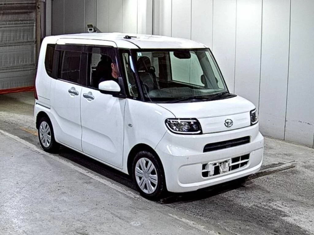 Daihatsu Tanto LA650S 2021