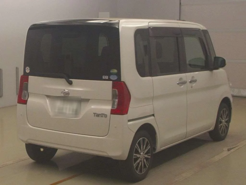 Daihatsu Tanto LA600S 2019