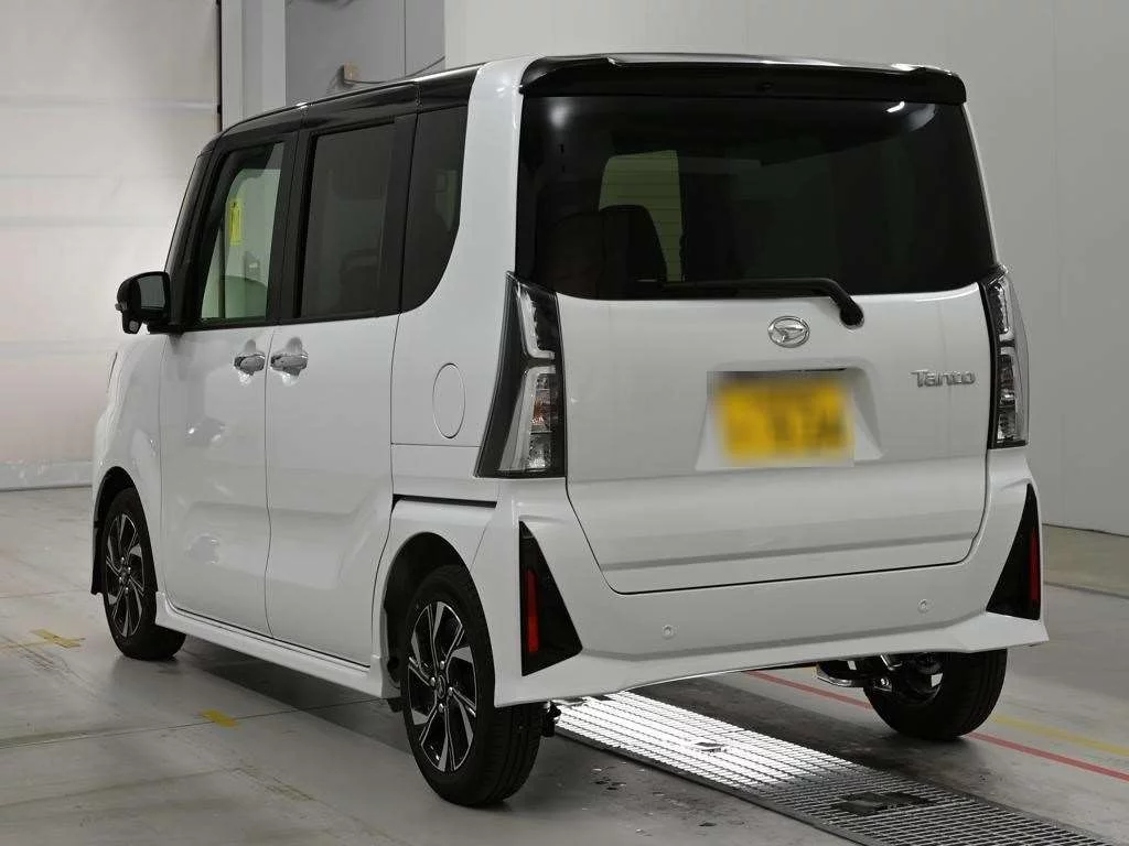 Daihatsu Tanto LA650S 2025