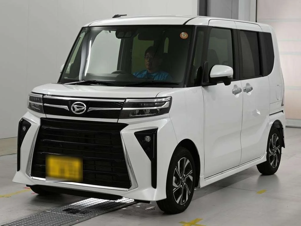 Daihatsu Tanto LA650S 2025
