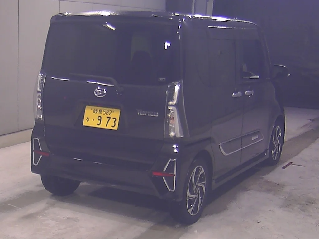 Daihatsu Tanto LA650S 2022
