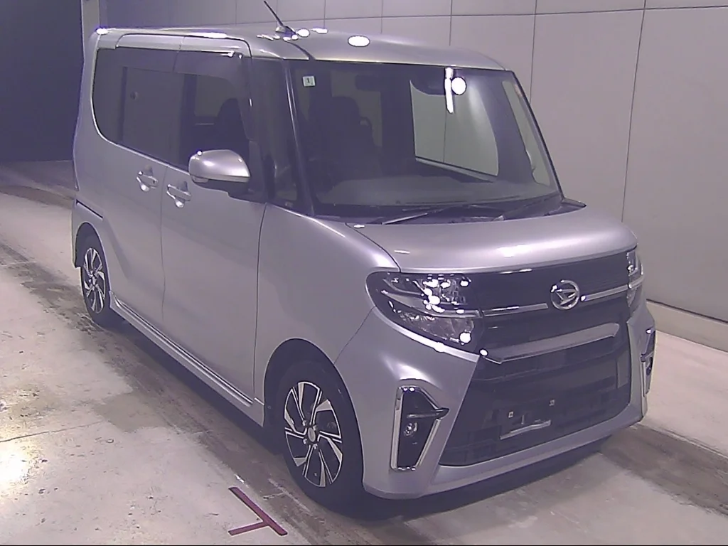 Daihatsu Tanto LA650S 2020