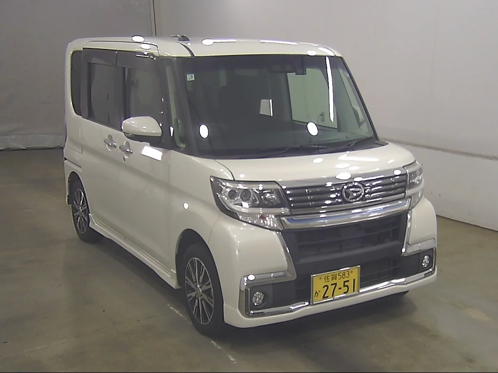 Daihatsu Tanto LA600S 2019