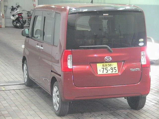 Daihatsu Tanto LA600S 2019