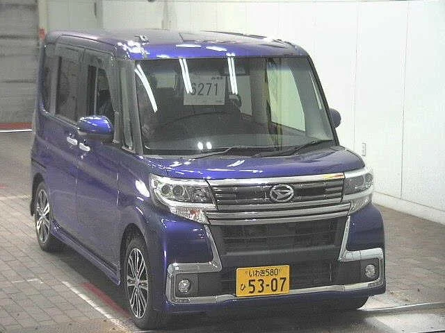 Daihatsu Tanto LA600S 2018