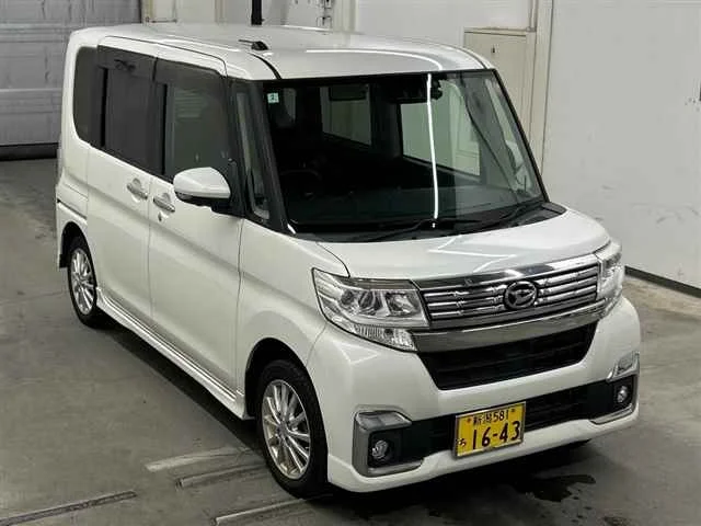 Daihatsu Tanto LA610S 2018