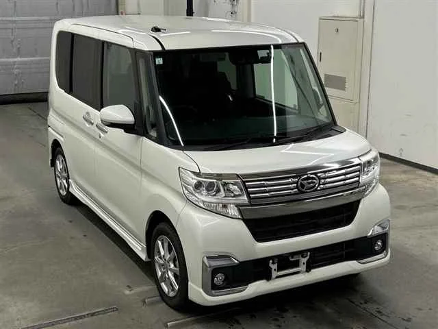 Daihatsu Tanto LA600S 2019