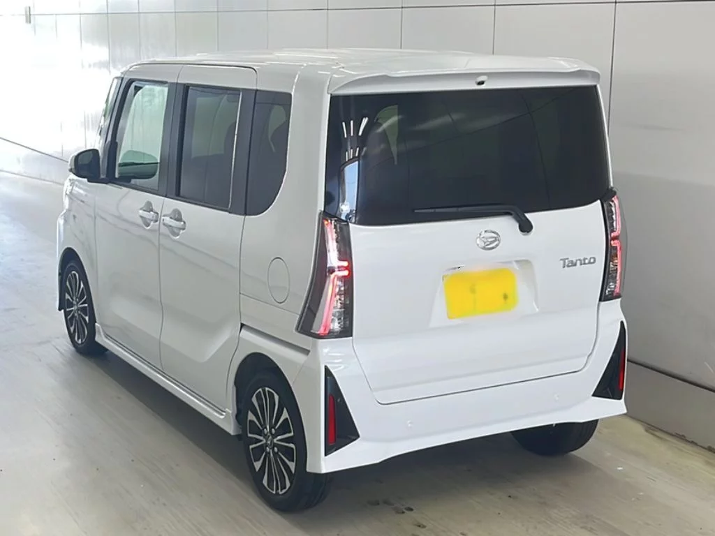 Daihatsu Tanto LA650S 2025
