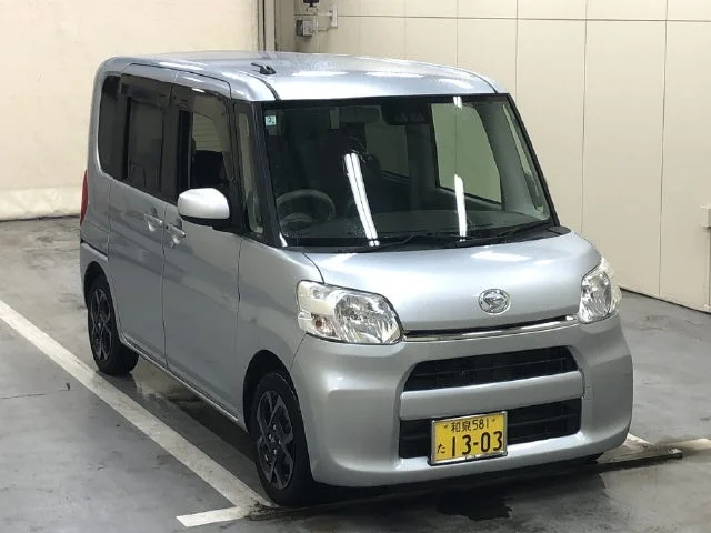 Daihatsu Tanto LA600S 2018