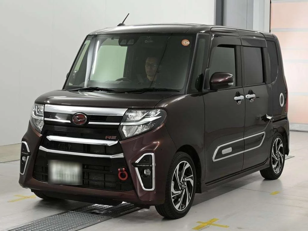 Daihatsu Tanto LA650S 2022