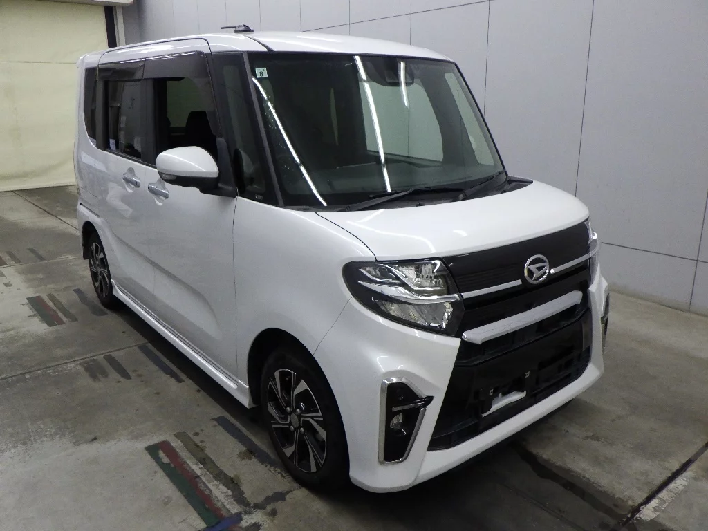 Daihatsu Tanto LA650S 2021