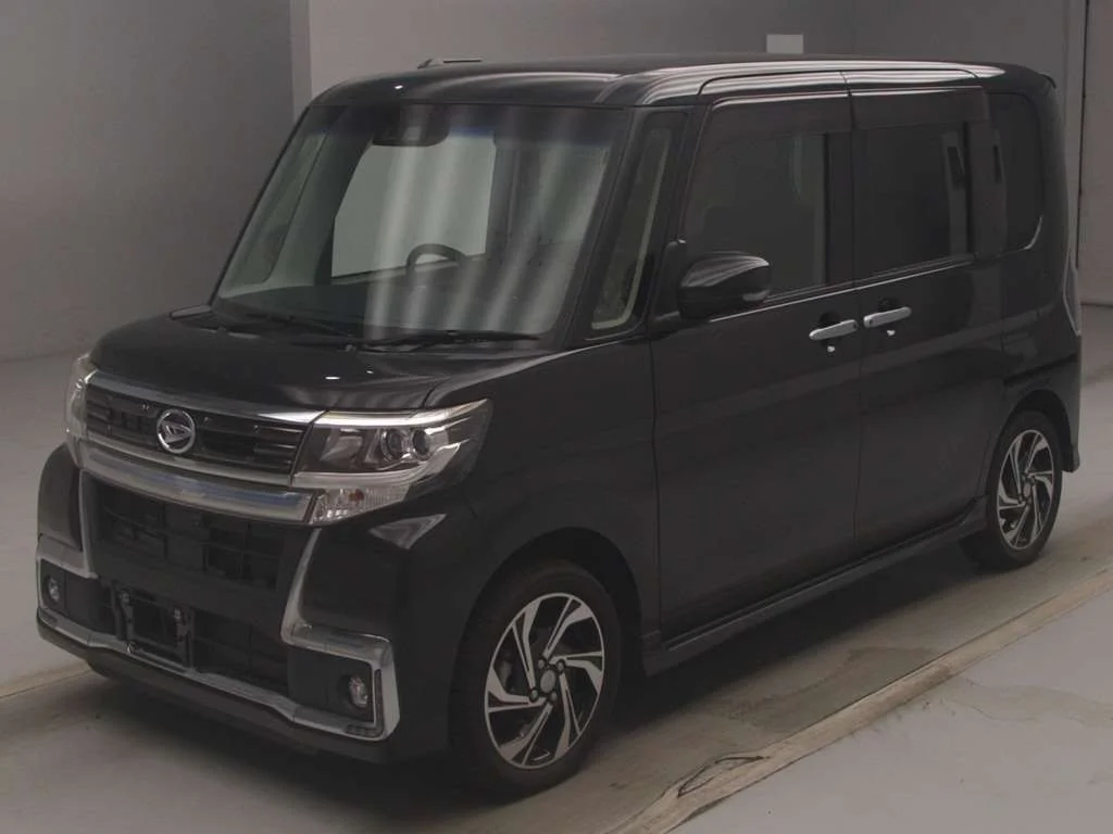 Daihatsu Tanto LA600S 2019