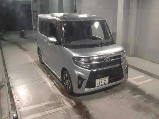Daihatsu Tanto LA650S 2020