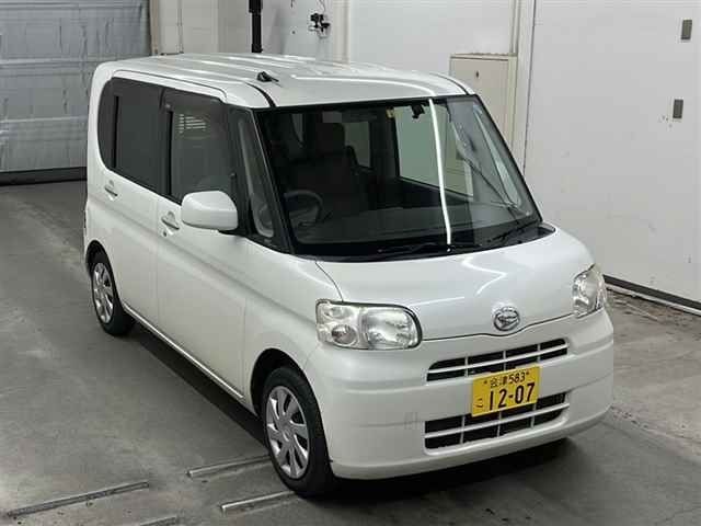 90403 Daihatsu Tanto L375S 2013 г. (MIRIVE Saitama)