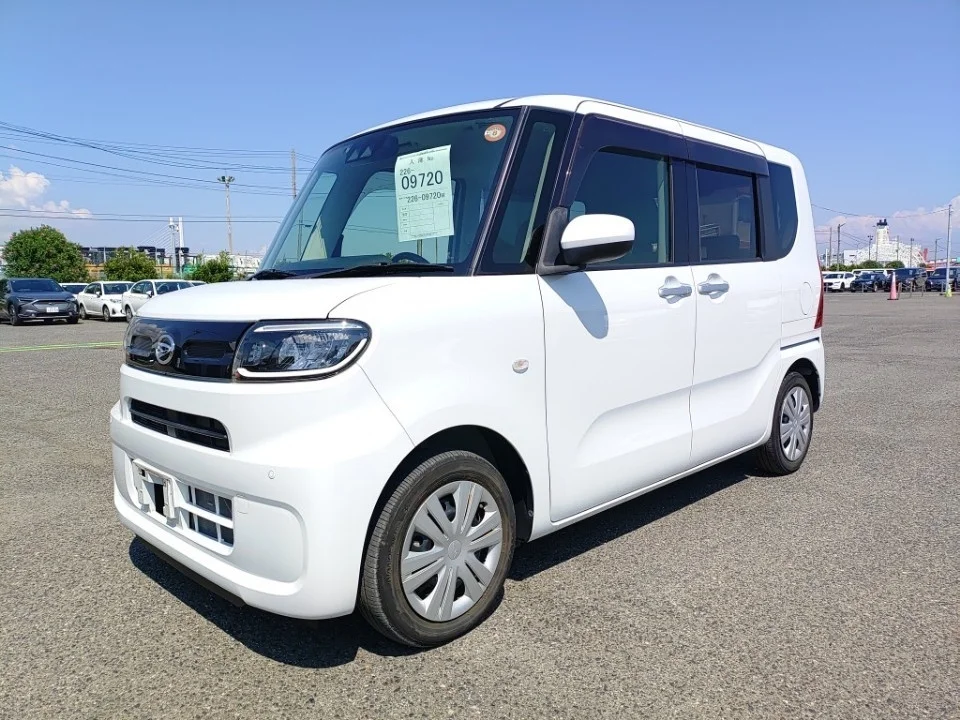 Daihatsu Tanto LA650S 2021