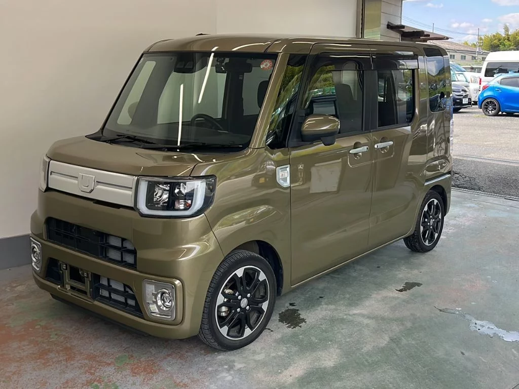 Daihatsu Wake LA700S 2021