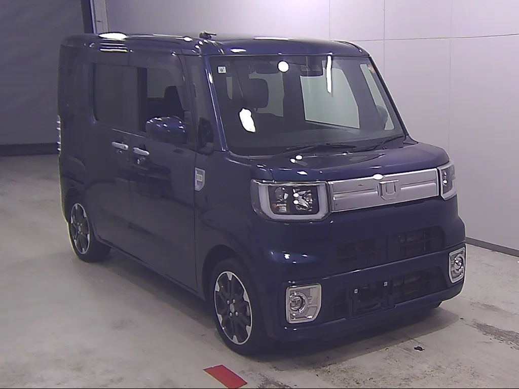 Daihatsu Wake LA700S 2021