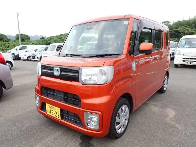 Daihatsu Wake LA700S 2018