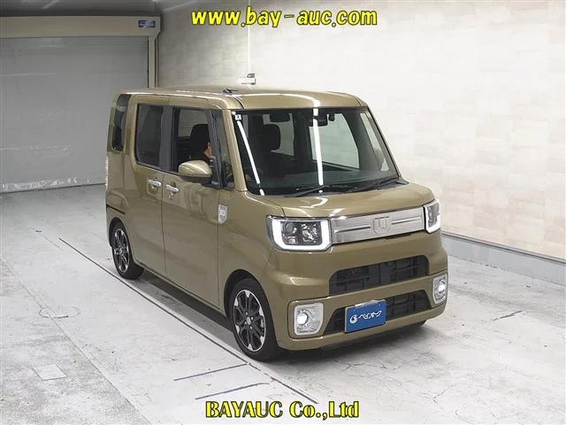 Daihatsu Wake LA700S 2022