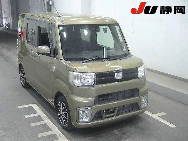 Daihatsu Wake LA700S 2020