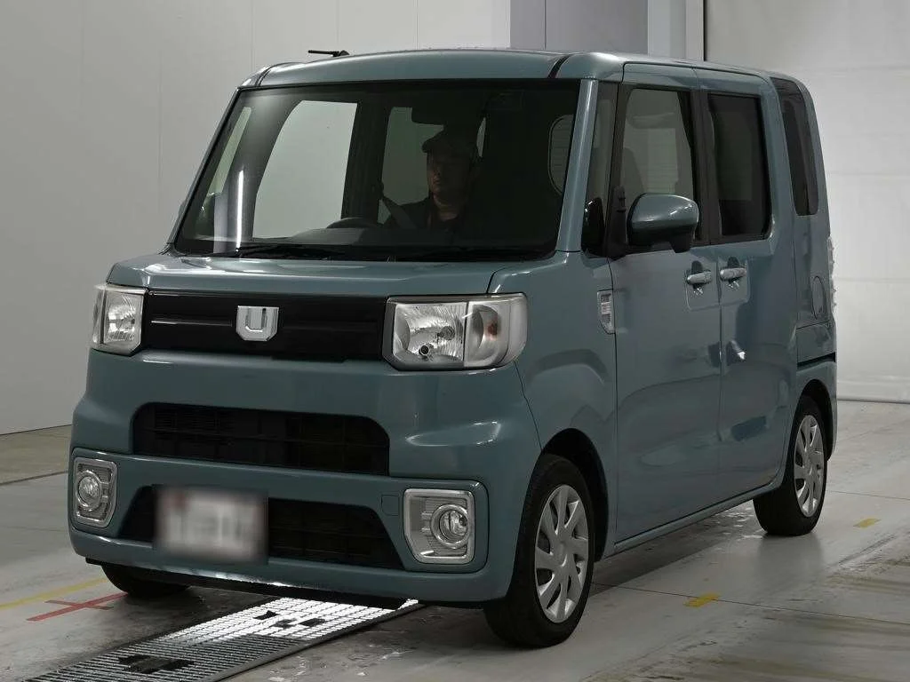 Daihatsu Wake LA700S 2022