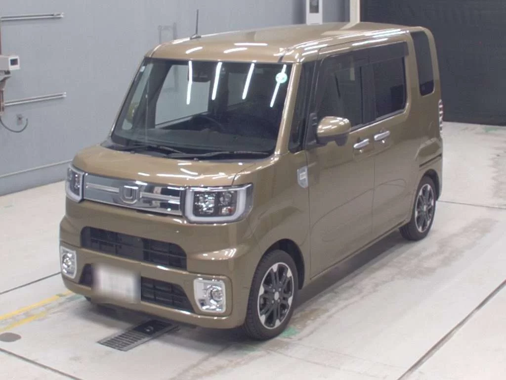 Daihatsu Wake LA710S 2021