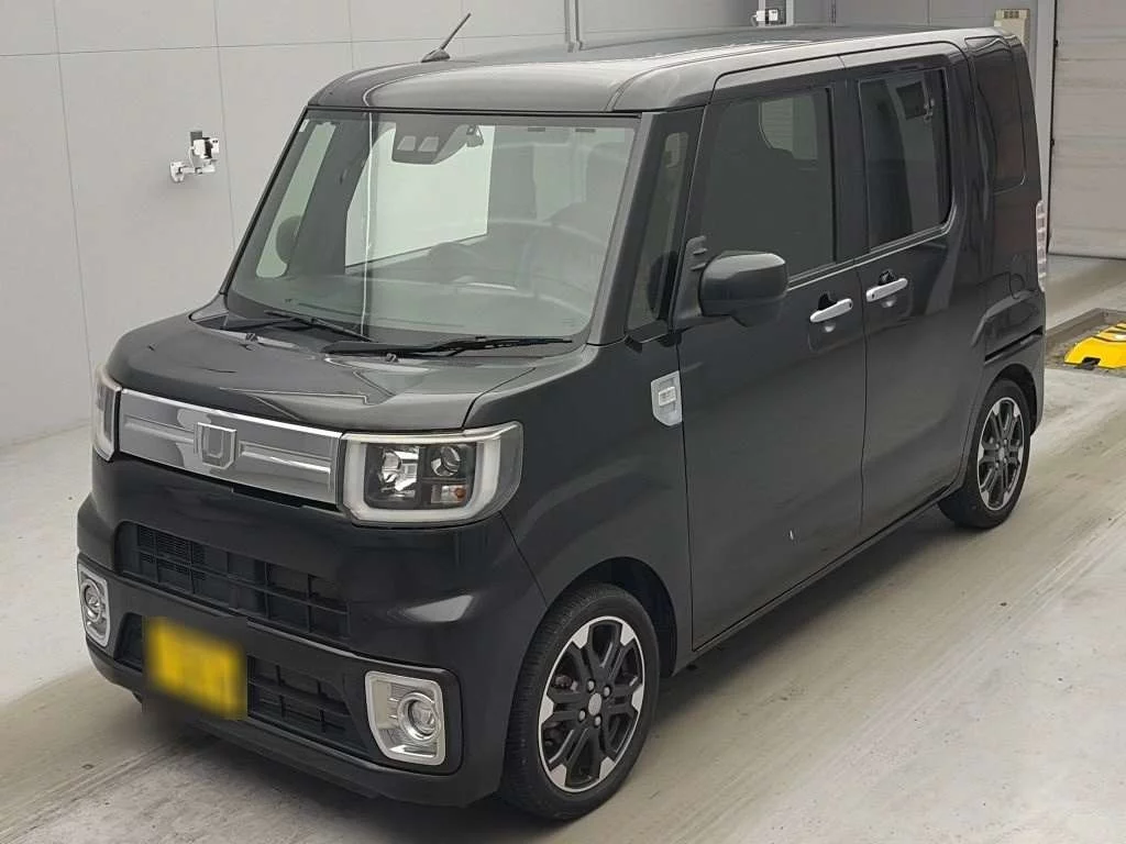 Daihatsu Wake LA700S 2018