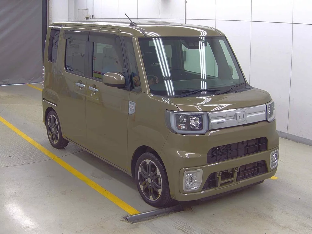 Daihatsu Wake LA700S 2021
