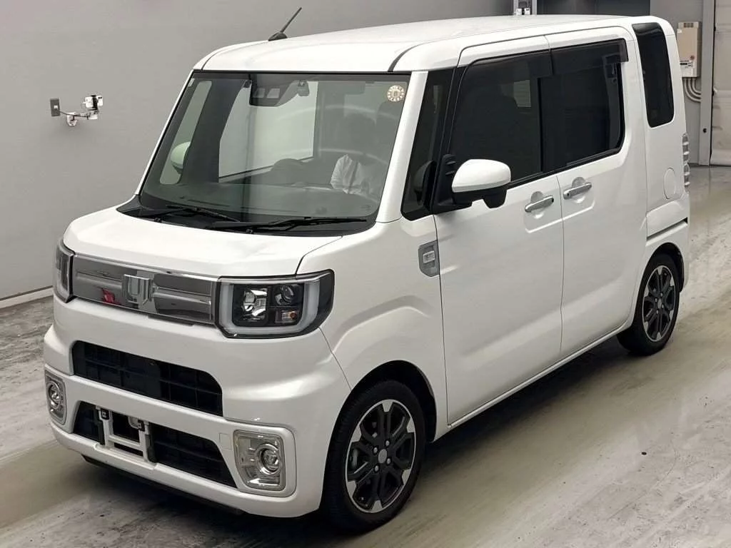 Daihatsu Wake LA700S 2021