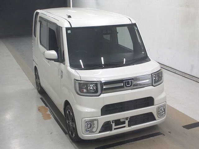 Daihatsu Wake LA700S 2019