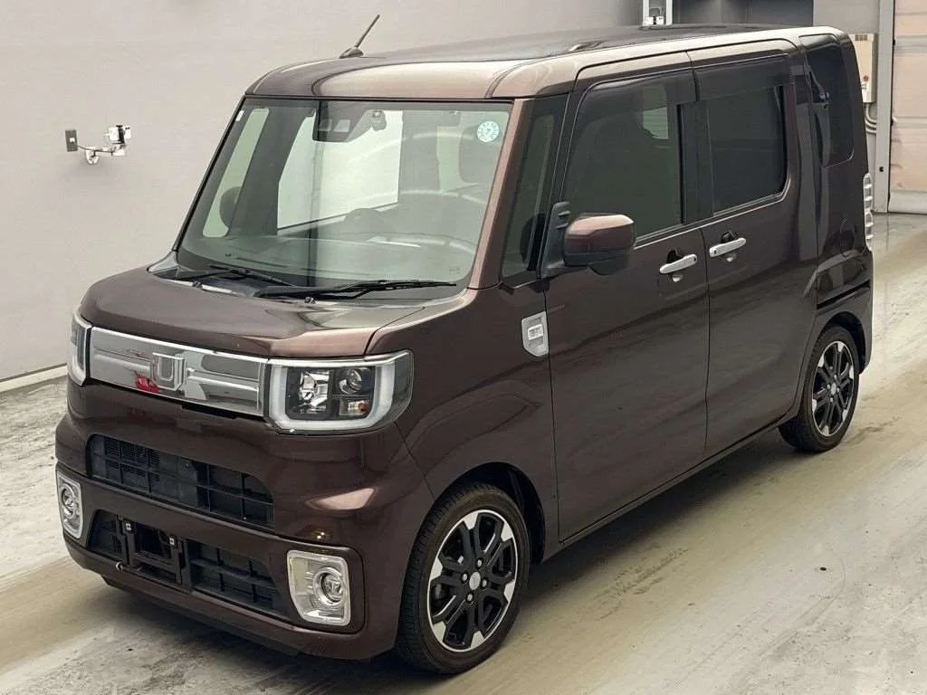 Daihatsu Wake LA700S 2019
