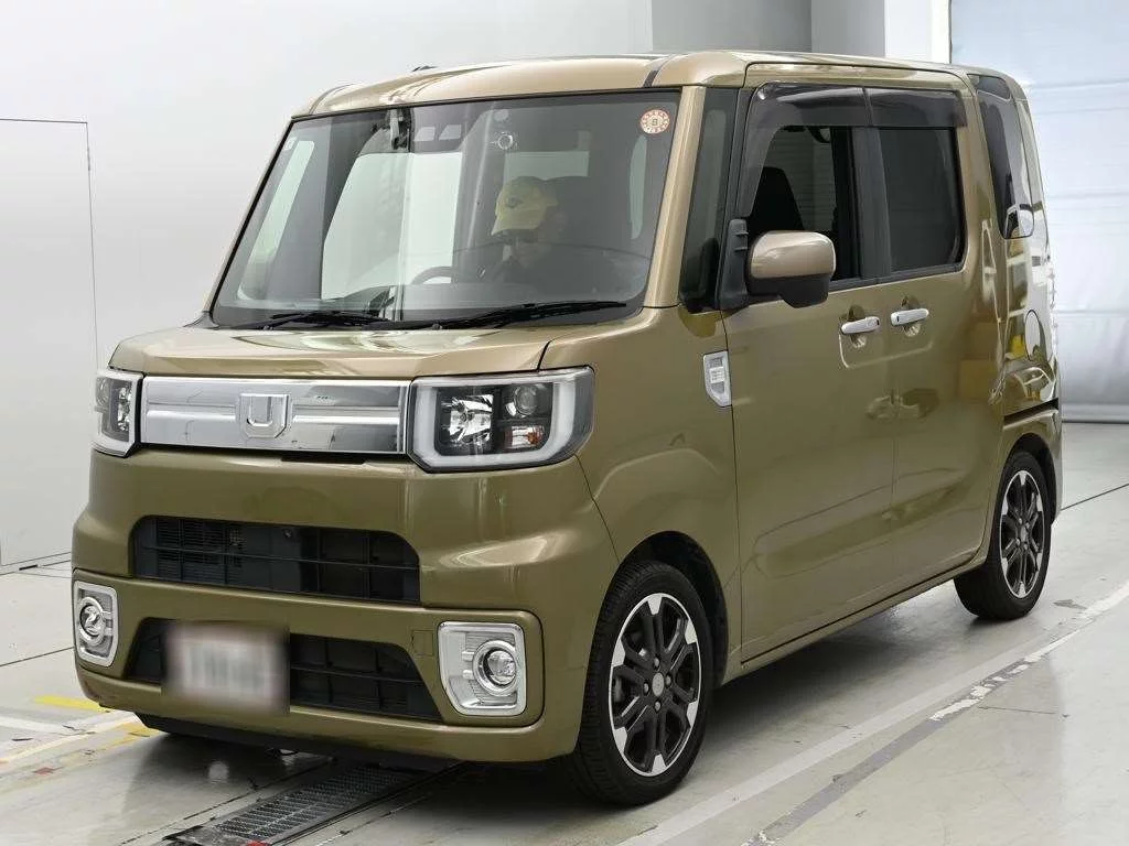 Daihatsu Wake LA700S 2019