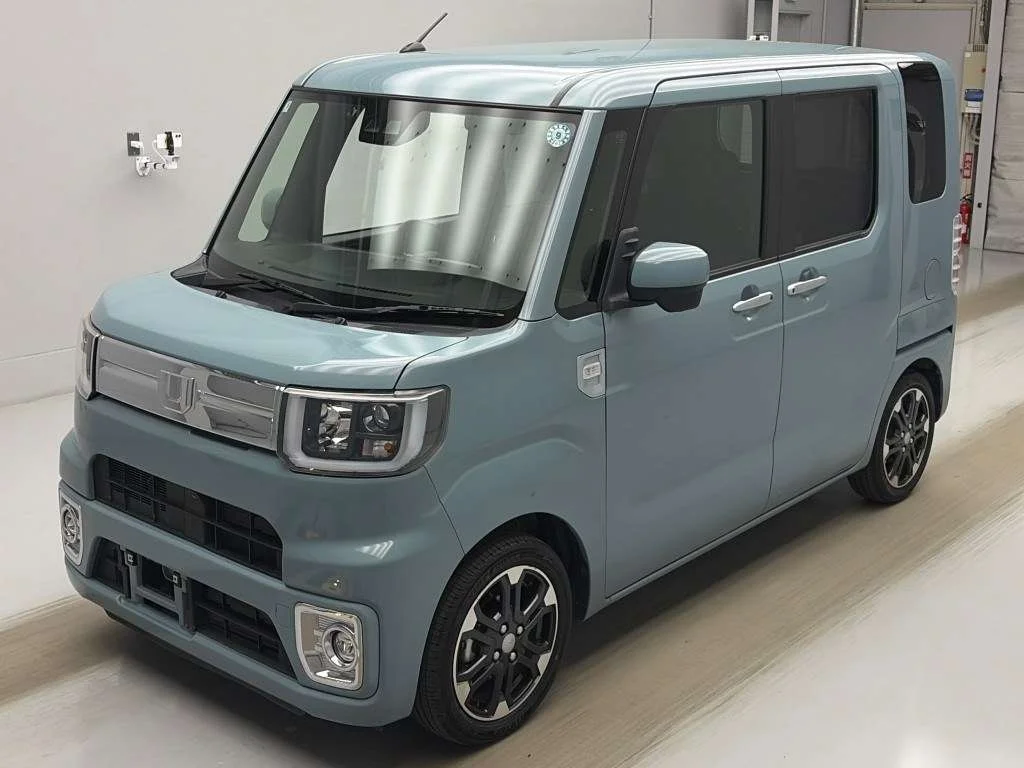 Daihatsu Wake LA700S 2021