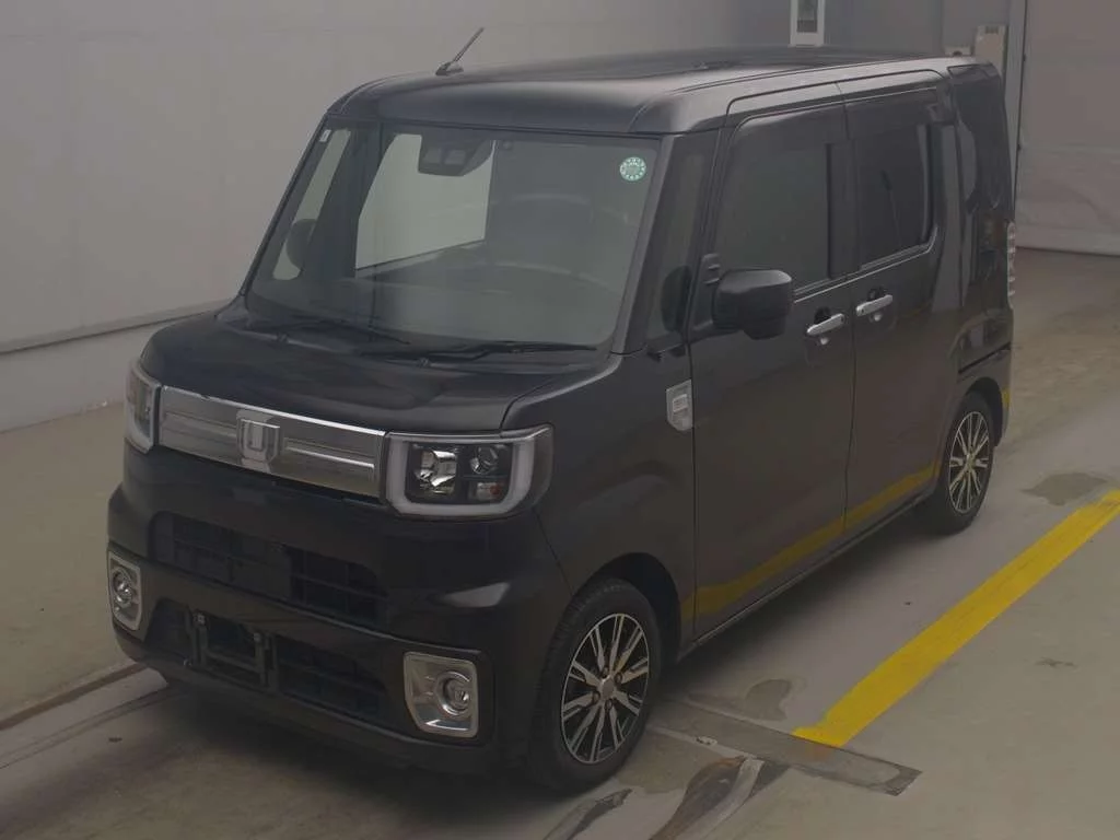 Daihatsu Wake LA700S 2019