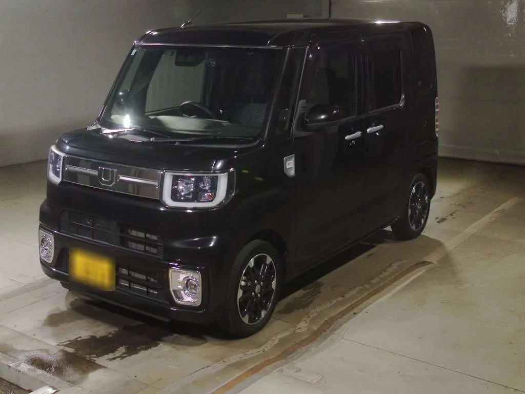 Daihatsu Wake LA700S 2022