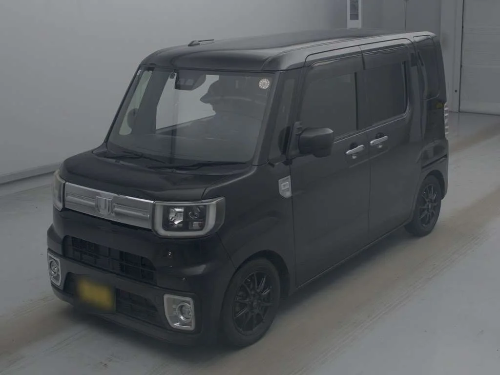 Daihatsu Wake LA700S 2018
