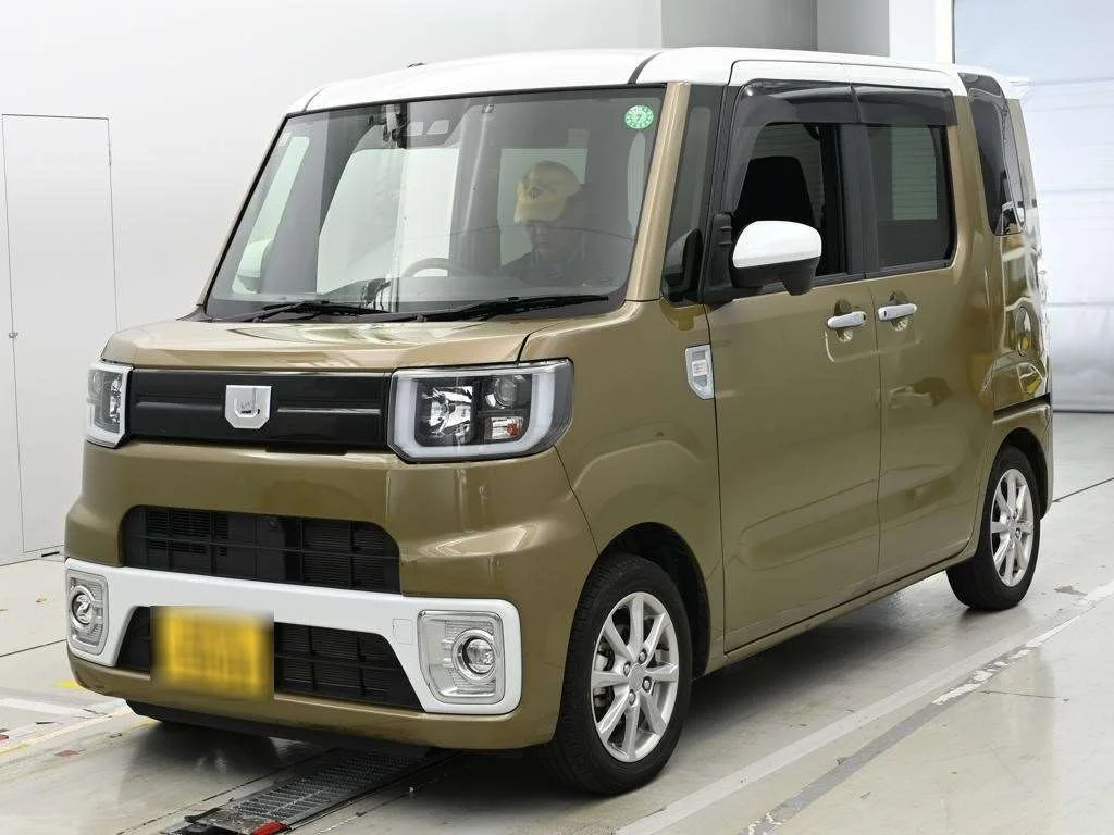Daihatsu Wake LA700S 2021