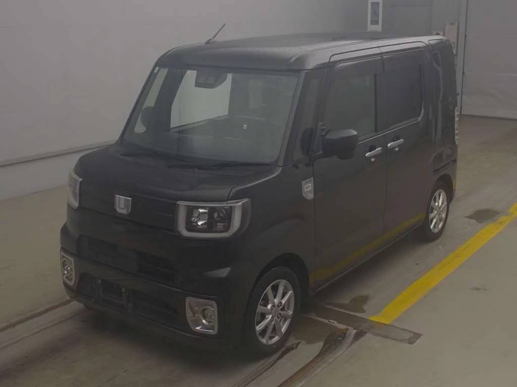 Daihatsu Wake LA700S 2019