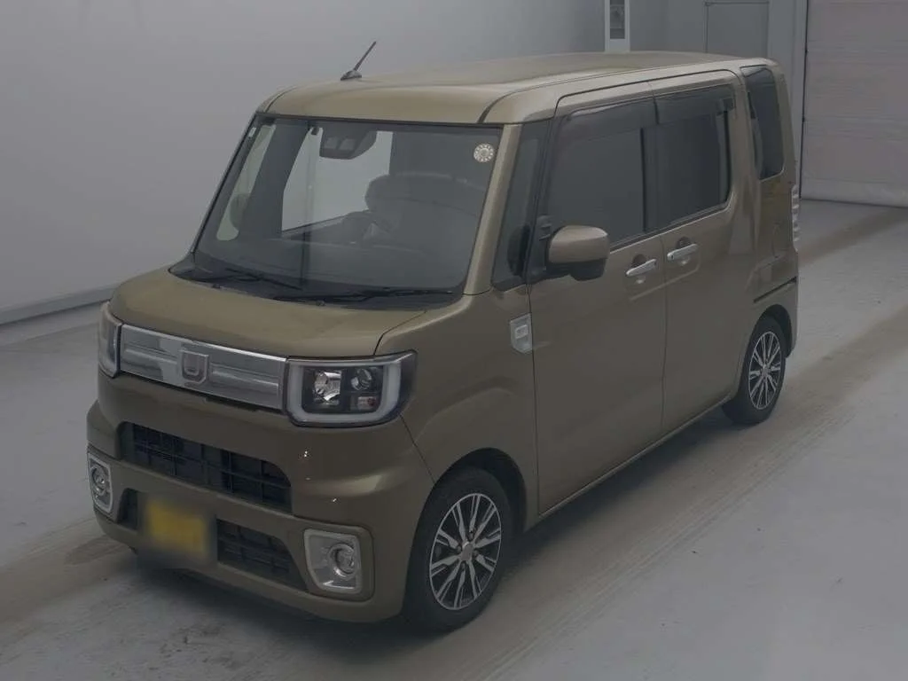 Daihatsu Wake LA700S 2018