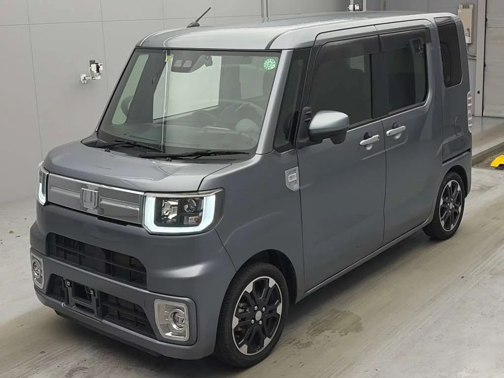 Daihatsu Wake LA700S 2022