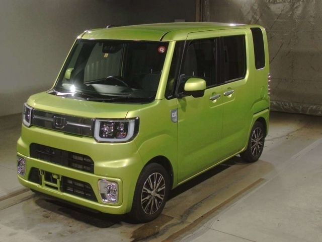 32020 Daihatsu Wake LA700S 2018 г. (TAA Kinki)