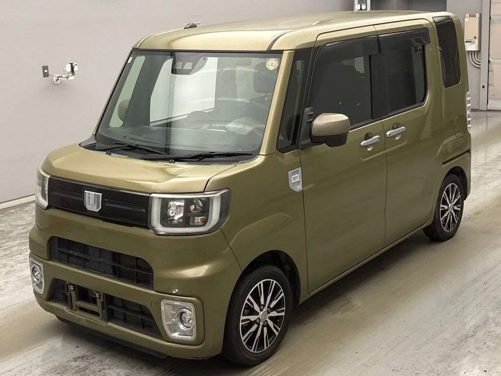 Daihatsu Wake LA700S 2018