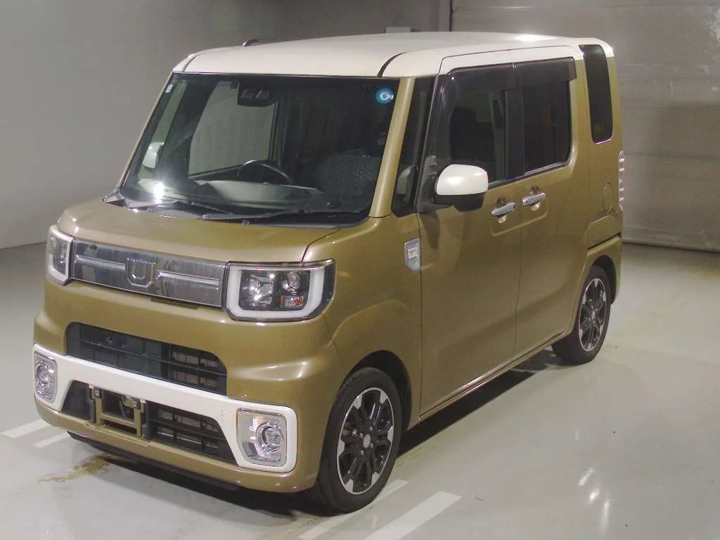 Daihatsu Wake LA710S 2018
