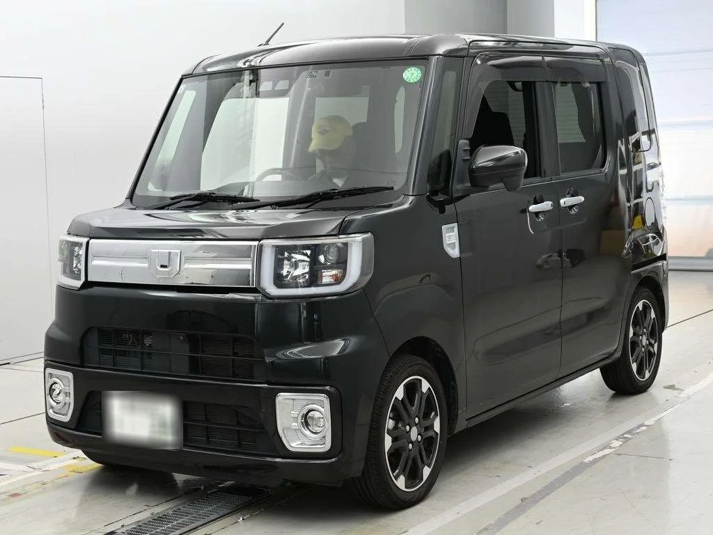 Daihatsu Wake LA700S 2021