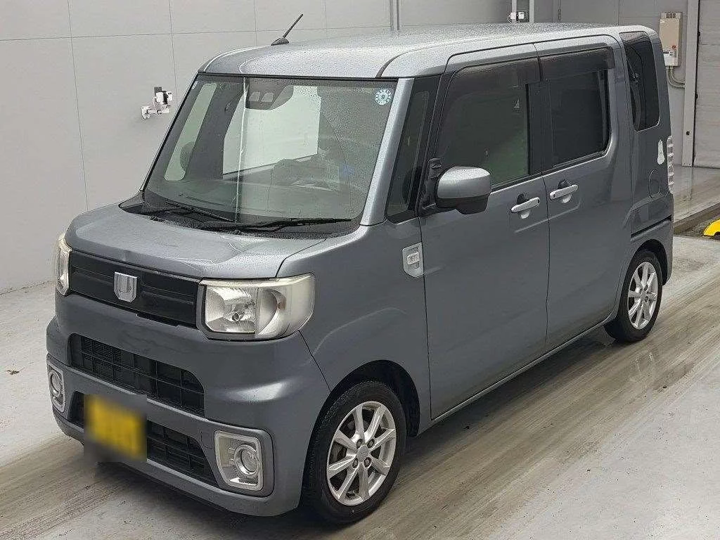 Daihatsu Wake LA700S 2018