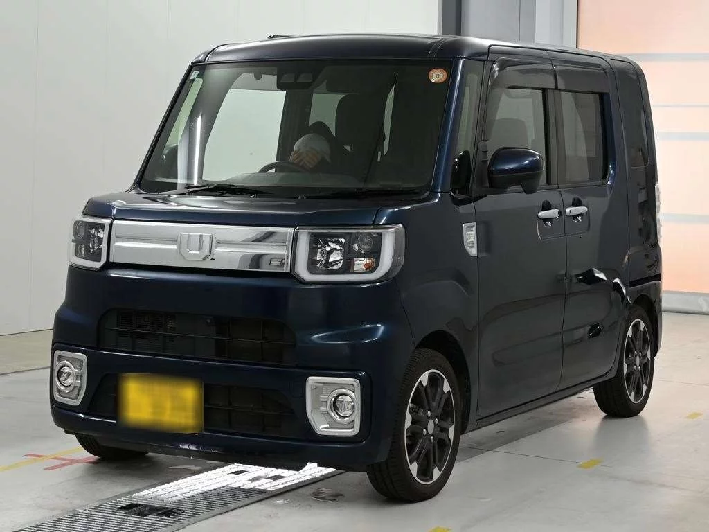 Daihatsu Wake LA700S 2022