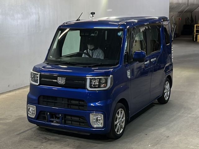 4054 Daihatsu Wake LA700S 2018 г. (KCAA Fukuoka)