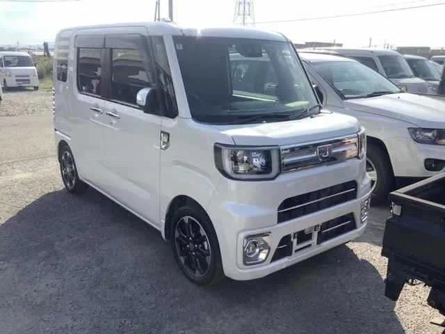 Daihatsu Wake LA700S 2020