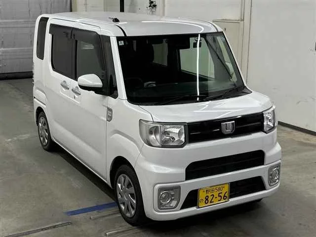 Daihatsu Wake LA700S 2022